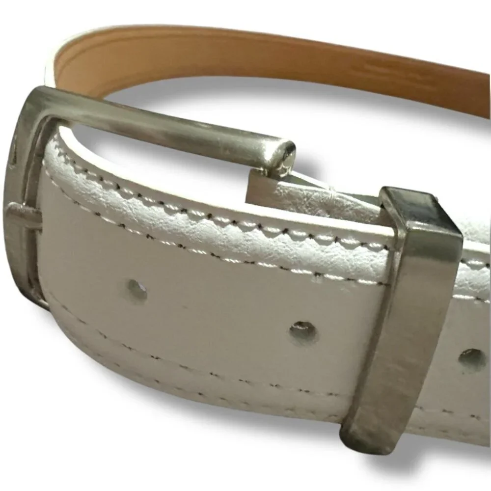 Nike Golf White Leather Belt Men's Size Large/XL Silver Buckle Logo Swoosh